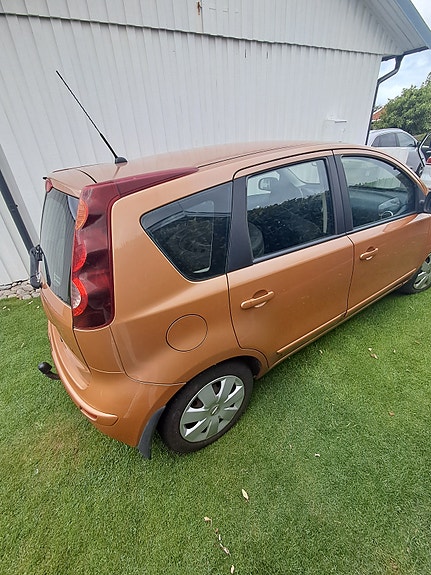 Nissan Note 4 of 5