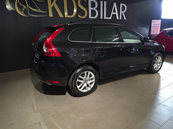 Volvo XC60 6 of 12