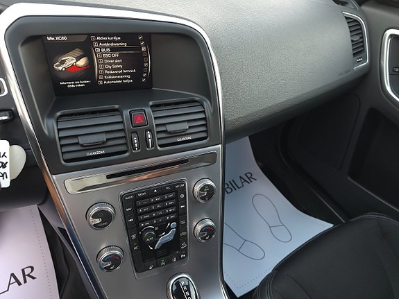 Volvo XC60 11 of 12