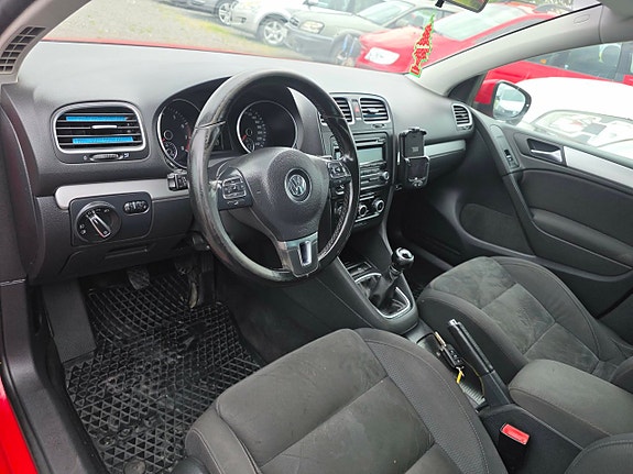 Volkswagen Golf VI 12 of 14