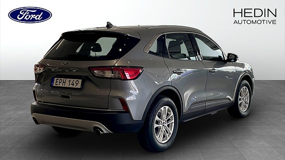 Ford Kuga 2 of 5