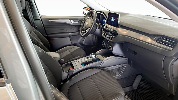 Ford Kuga 3 of 5