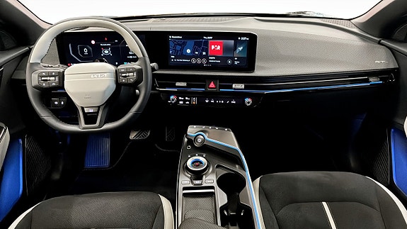 Kia EV6 4 of 5