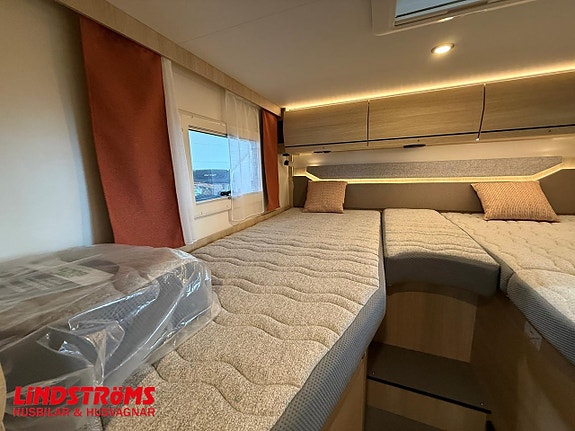 Rapido C55 Night Edition Aut Långbäddar Litiumbatteri 270Ah 18 of 27