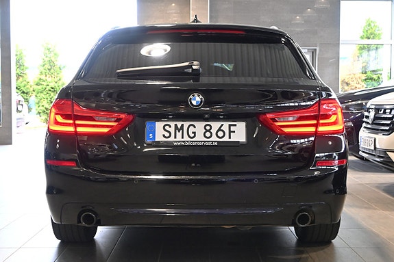 BMW 520d 4 of 5