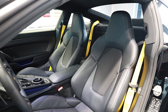 Porsche 911 GT3 9 of 24