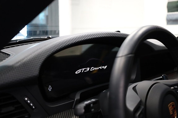 Porsche 911 GT3 17 of 24