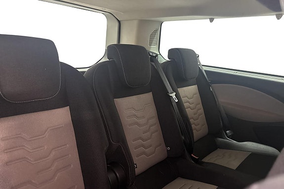 Ford Custom Tourneo 12 of 23