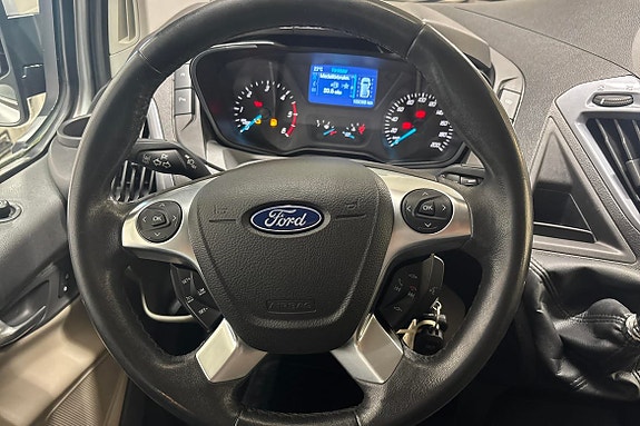 Ford Custom Tourneo 19 of 23