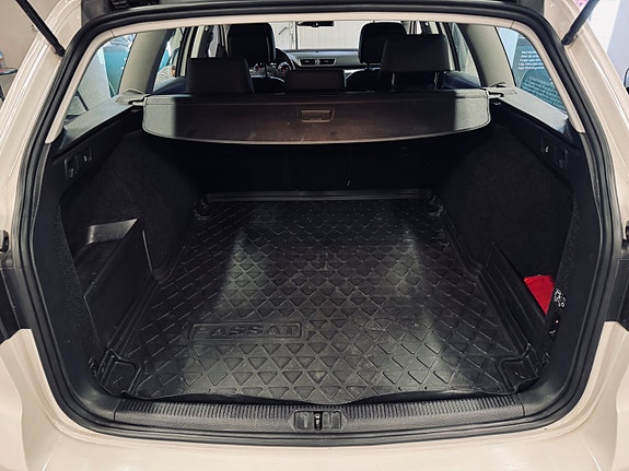 Volkswagen Passat Alltrack 20 of 30