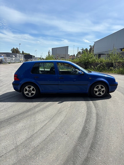 Volkswagen Golf IV 2 of 5