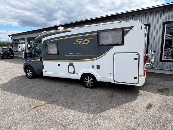 Bürstner Nexxo 690 2.3 Multijet Aut Solcell Markis Garage Kamrem bytt 3 of 5