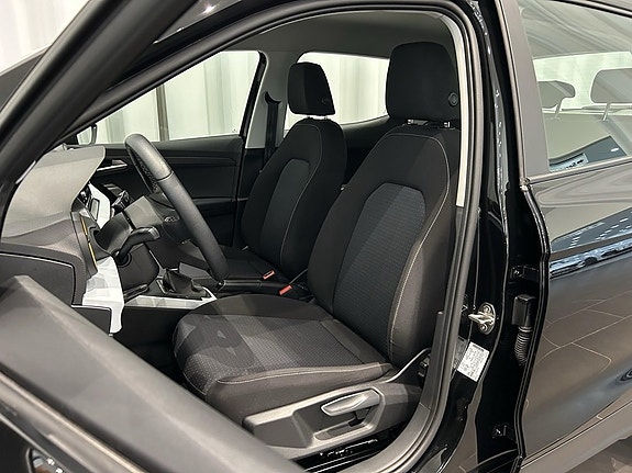 Seat Arona 6 of 13