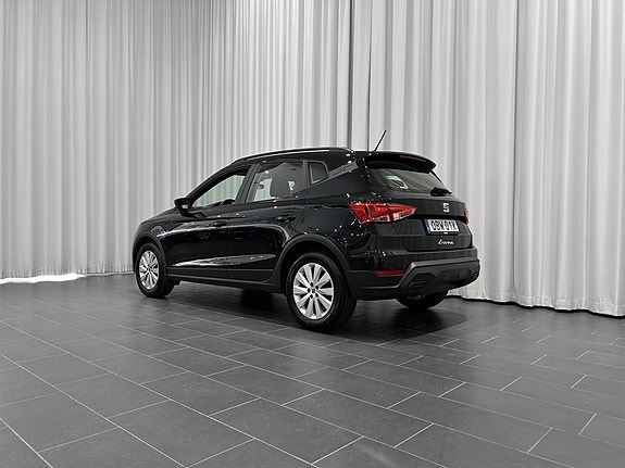Seat Arona 3 of 13
