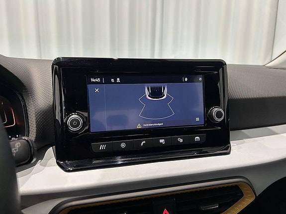 Seat Arona 12 of 13