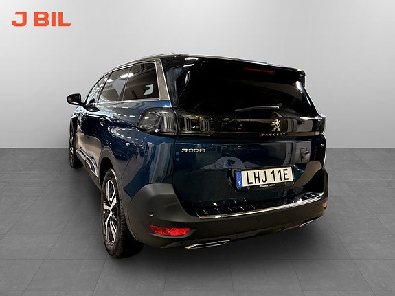 Peugeot 5008 3 of 5