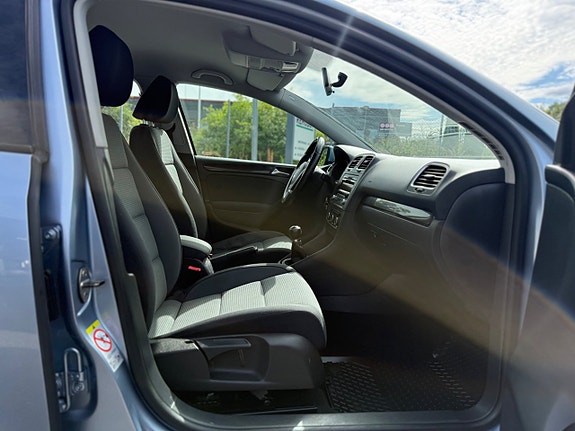 Volkswagen Golf VI 13 of 18