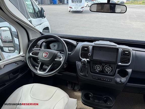 Pilote P 740 GJ 13 of 14