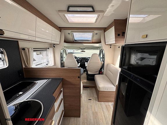 Pilote P 740 GJ 8 of 14