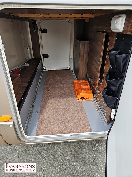 Bürstner I Elegance 900 / Queensbed / Alde / Dragkrok / AC bodel 6 of 24