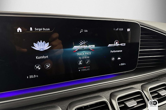 Mercedes-Benz GLE53 13 of 21
