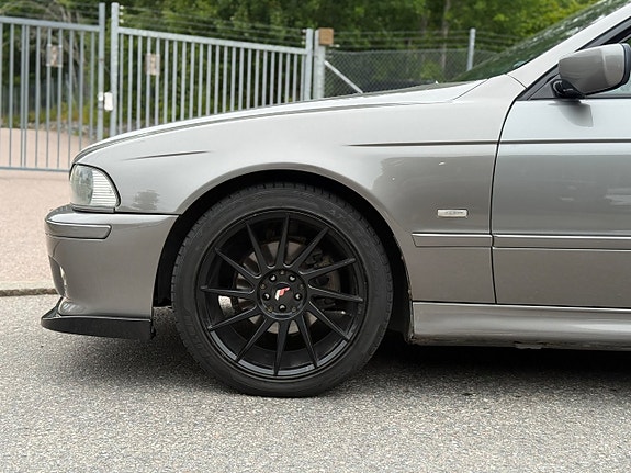 BMW 525 13 of 19