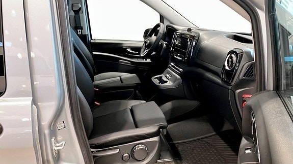 Mercedes-Benz Vito 119 3 of 5