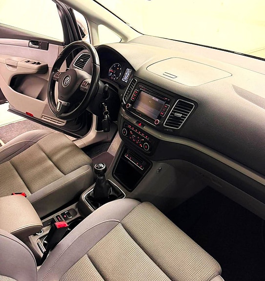Volkswagen Sharan 17 of 19