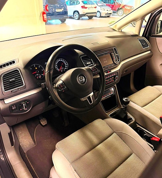 Volkswagen Sharan 12 of 19