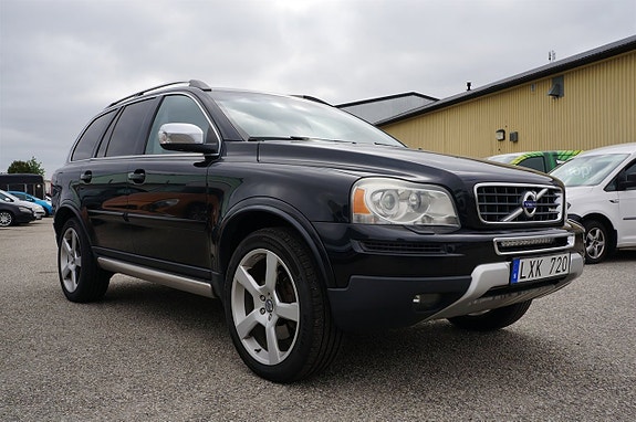 Volvo XC90 3 of 5