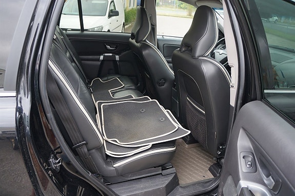 Volvo XC90 6 of 12