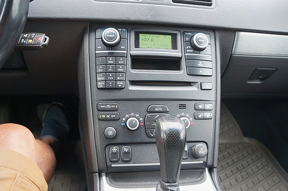 Volvo XC90 11 of 12
