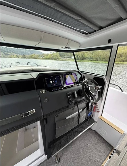 Axopar 37 XC BRABUS/2xMercury 400 hk/2025/Bara 10 timmar! 7 of 12