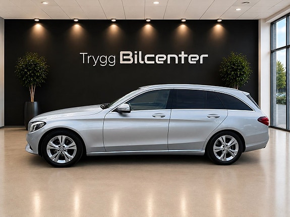 Mercedes-Benz CLC180 2 of 5