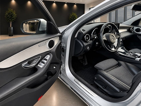Mercedes-Benz CLC180 10 of 28