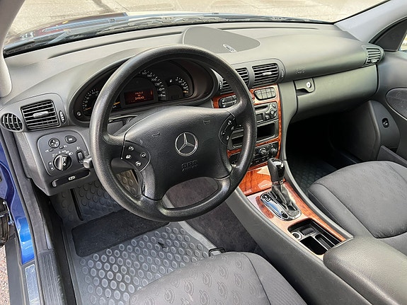 Mercedes-Benz C180 5 of 5