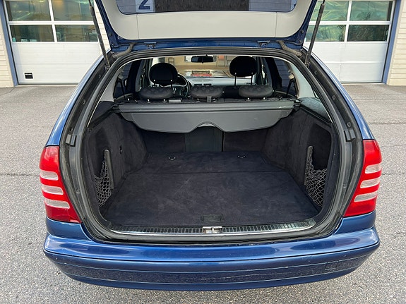 Mercedes-Benz C180 8 of 13
