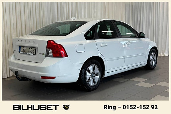 Volvo S40 3 of 5