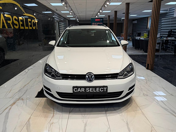 Volkswagen Golf VII 8 of 29