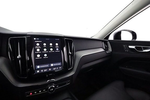 Volvo XC60 23 of 28