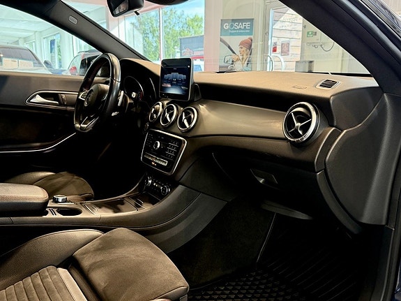 Mercedes-Benz CLA200 d 9 of 22