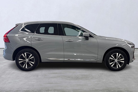 Volvo XC60 3 of 22