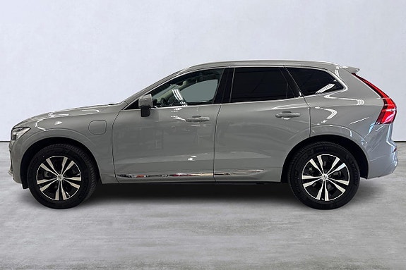 Volvo XC60 2 of 22