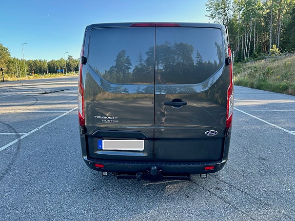 Ford Transit Custom 4 of 5