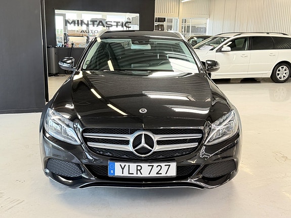 Mercedes-Benz C220 d 4 of 5