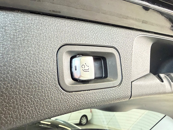 Mercedes-Benz C220 d 10 of 22