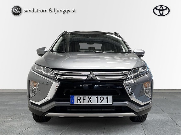 Mitsubishi Eclipse Cross 2 of 5