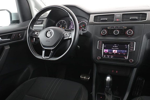 Volkswagen Caddy 14 of 30