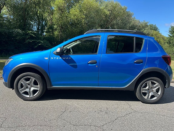 Dacia Sandero Stepway 2 of 5