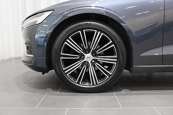 Volvo V60 8 of 21
